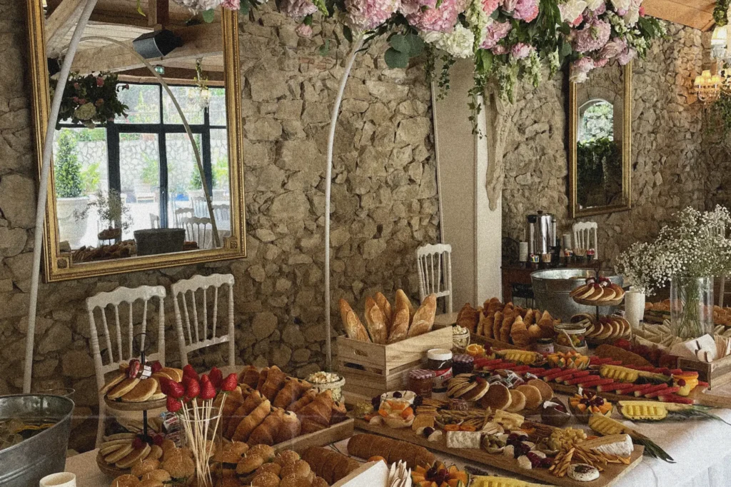 Gusti, traiteur à Tournon, valence grazzing table, événementiel, pro mariage, entreprises