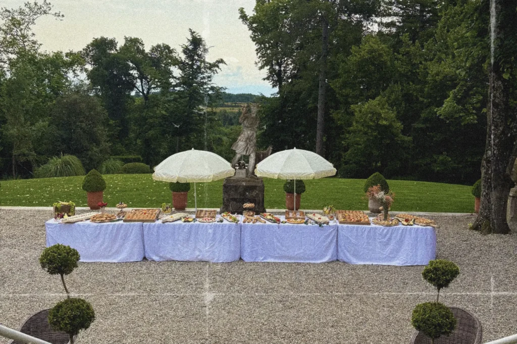 Gusti, traiteur à Tournon, valence grazzing table, événementiel, pro mariage, entreprises